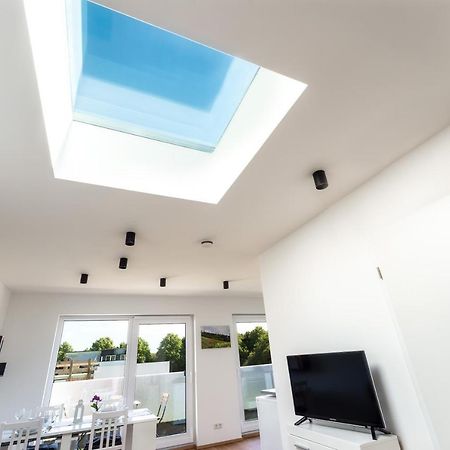 Gemuetliches Und Lichtdurchflutetes Penthouse Mit Sternenhimmelblick, Boxspringbett Und Terrasse - Gute Anbindung An Die Innenstadt Кассель Экстерьер фото