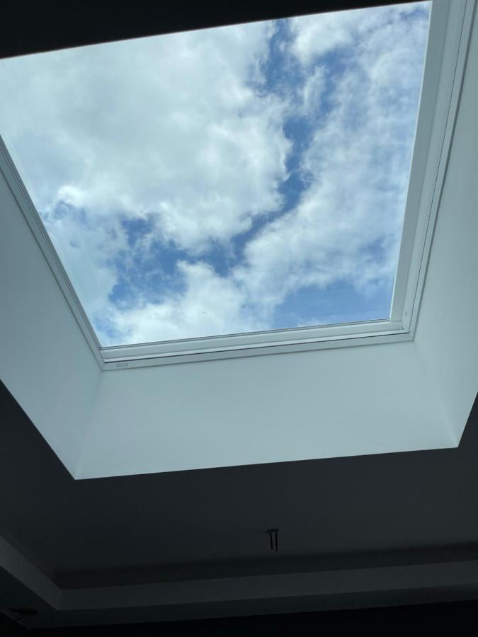 Gemuetliches Und Lichtdurchflutetes Penthouse Mit Sternenhimmelblick, Boxspringbett Und Terrasse - Gute Anbindung An Die Innenstadt Кассель Экстерьер фото