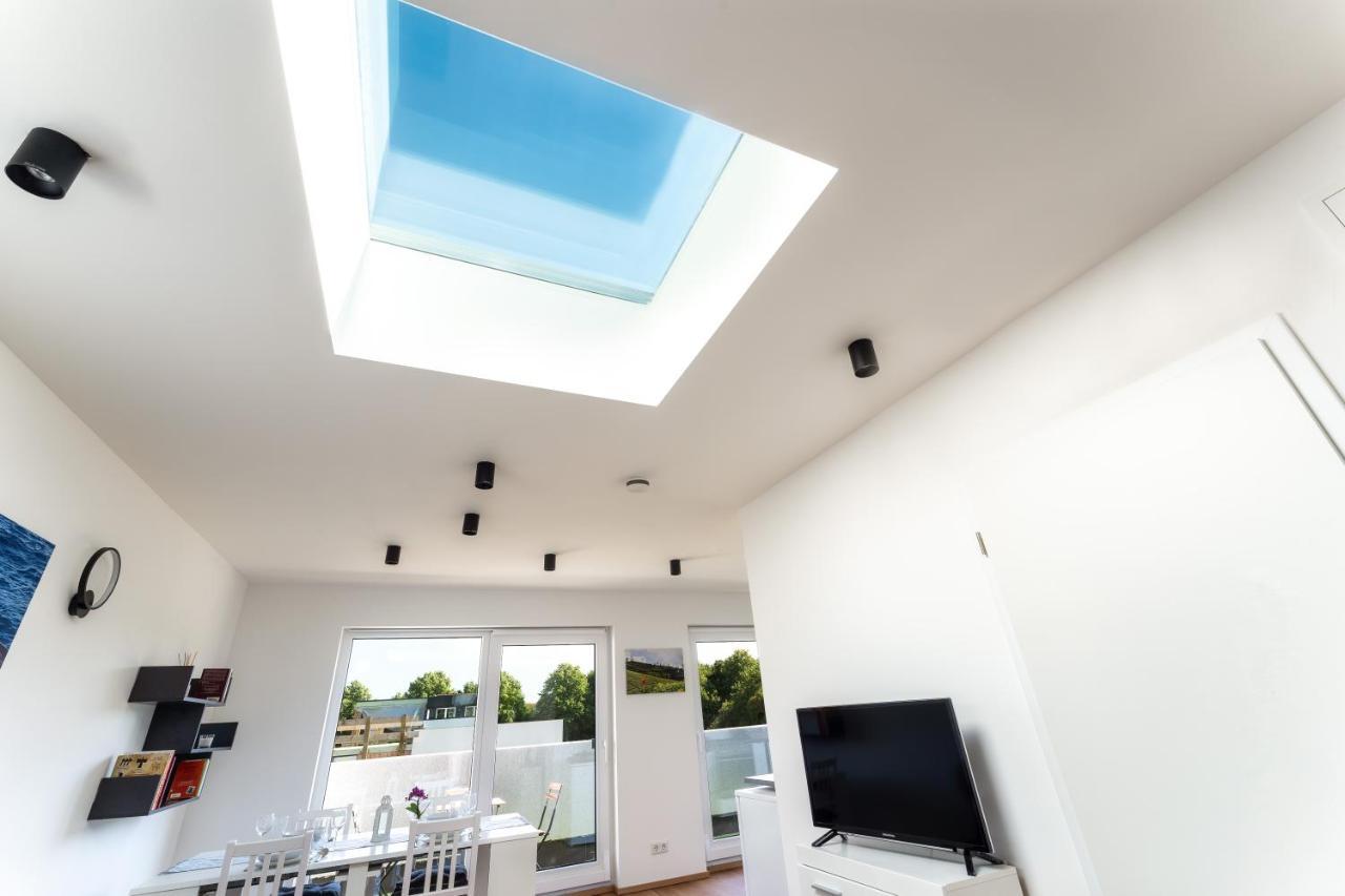 Gemuetliches Und Lichtdurchflutetes Penthouse Mit Sternenhimmelblick, Boxspringbett Und Terrasse - Gute Anbindung An Die Innenstadt Кассель Экстерьер фото