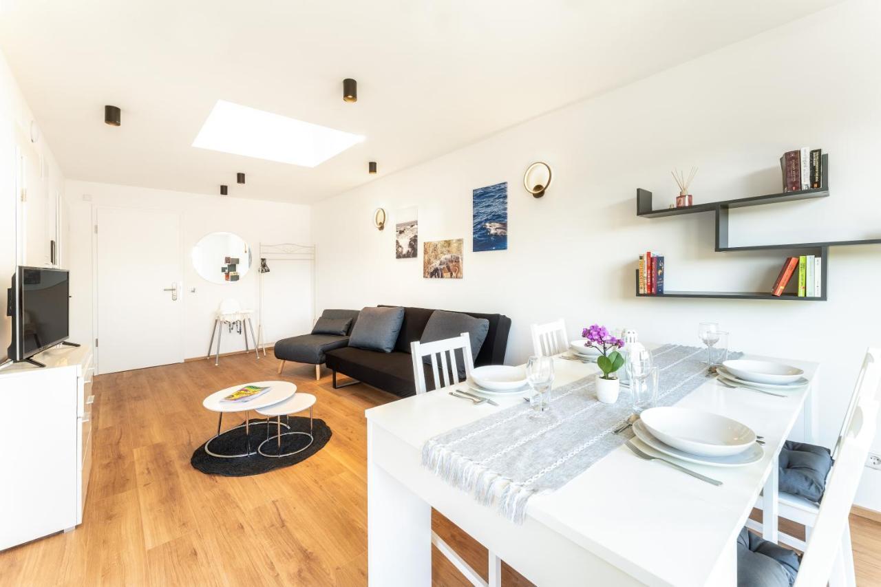 Gemuetliches Und Lichtdurchflutetes Penthouse Mit Sternenhimmelblick, Boxspringbett Und Terrasse - Gute Anbindung An Die Innenstadt Кассель Экстерьер фото