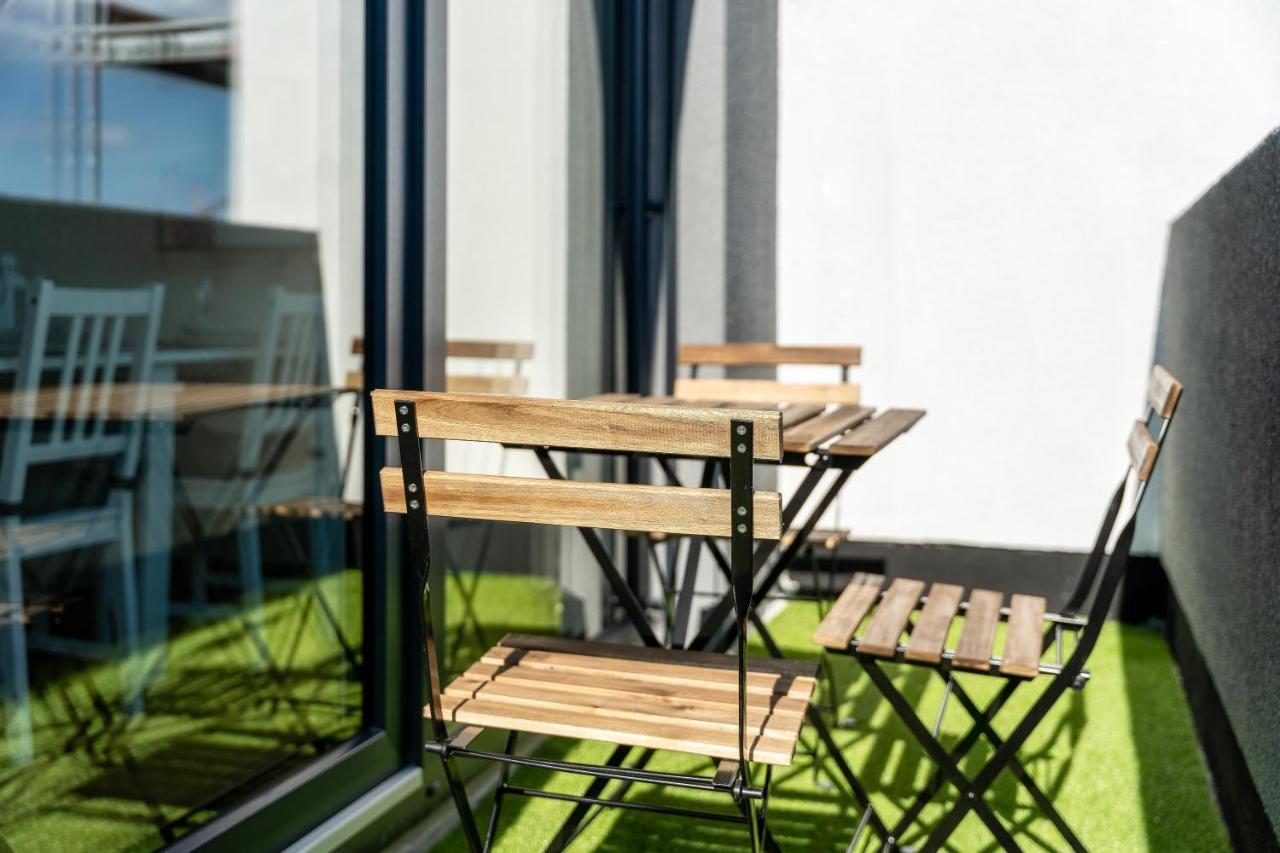 Gemuetliches Und Lichtdurchflutetes Penthouse Mit Sternenhimmelblick, Boxspringbett Und Terrasse - Gute Anbindung An Die Innenstadt Кассель Экстерьер фото